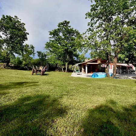 Summer On Spacious Ranch Ferienhaus Marčana