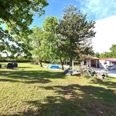 Summer On Spacious Ranch Ferienhaus